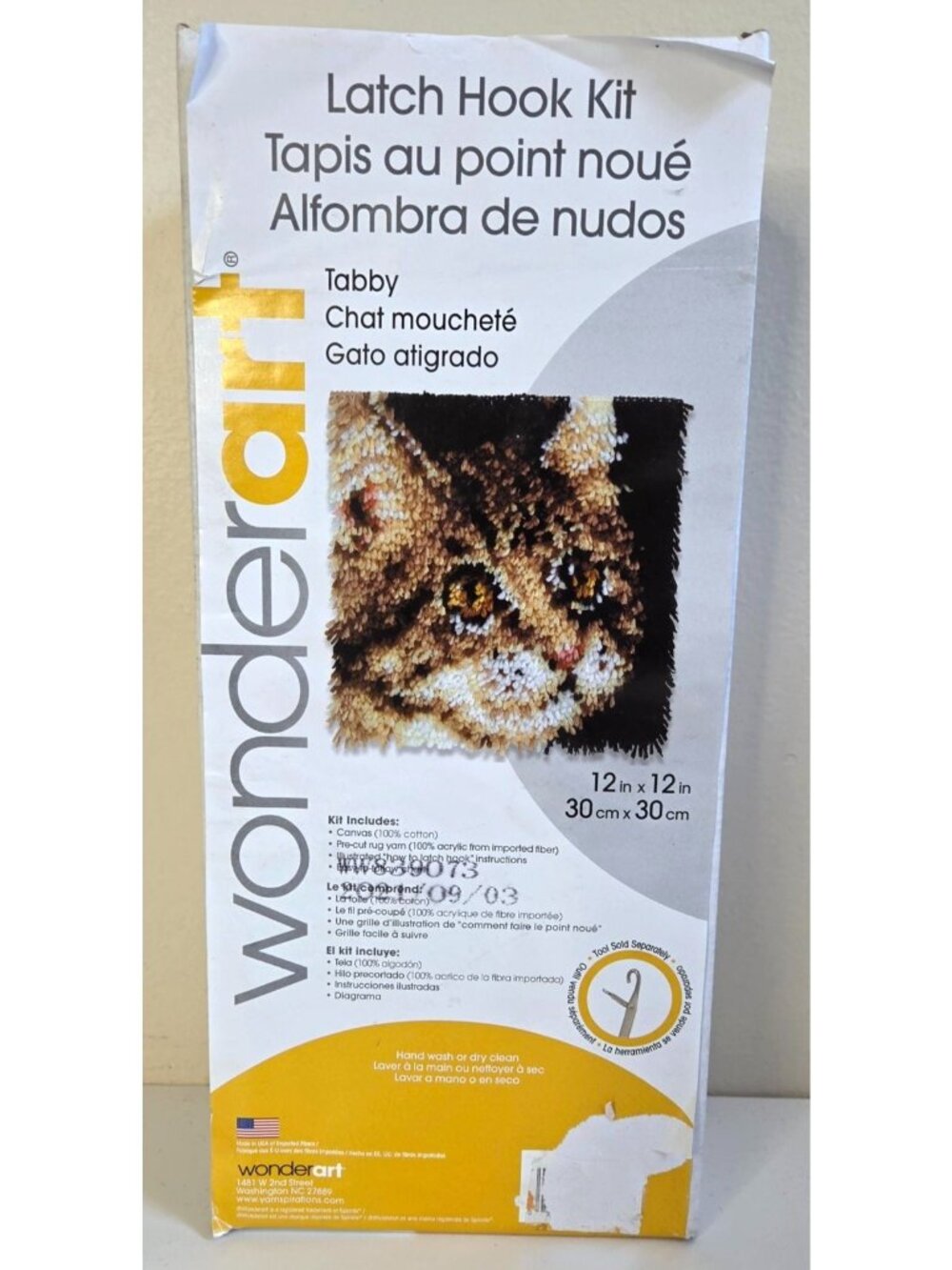 Wonderart Latch Hook Kit Tabby Cat 12"x12" Canvas & Pre-Cut Yarn New Open Box